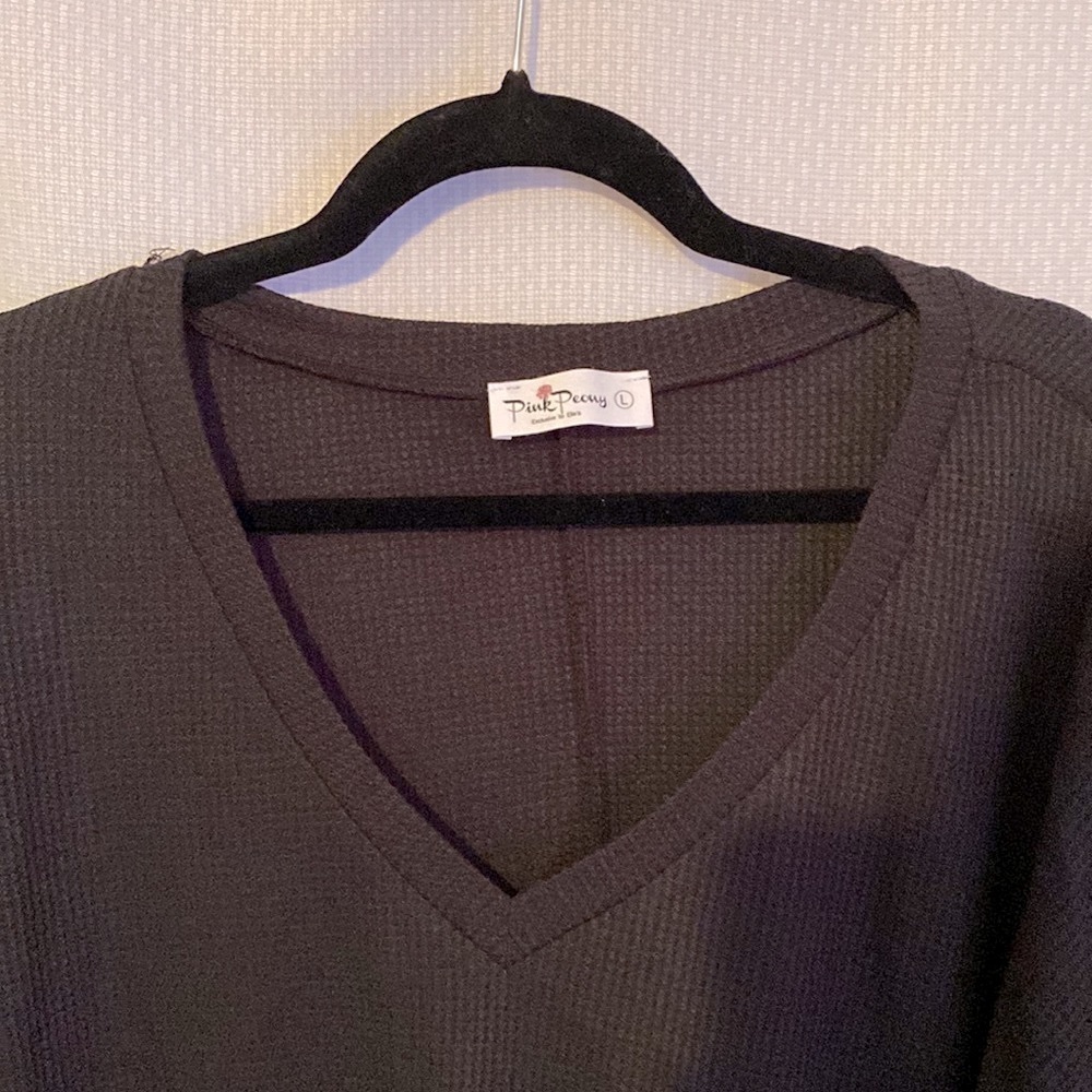 Black V-neck waffle long sleeve shirt